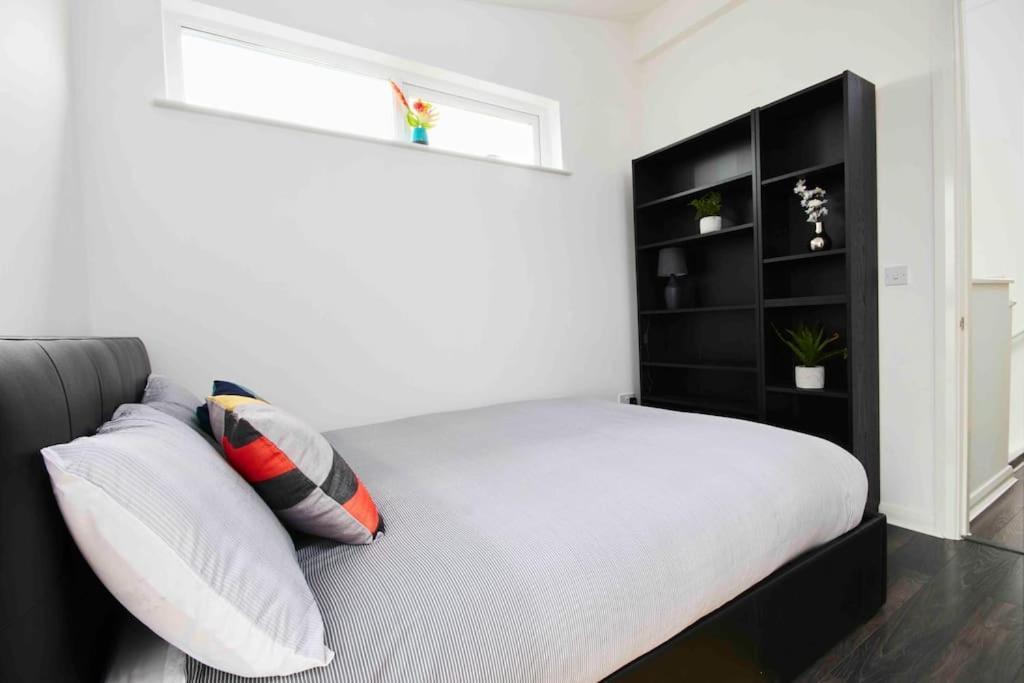 Dellehomes- Free Parking, Wfh, Family-Friendly แมนเชสเตอร์ ภายนอก รูปภาพ