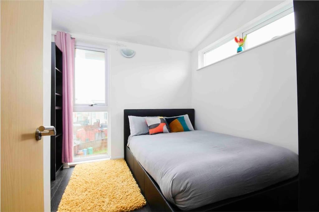 Dellehomes- Free Parking, Wfh, Family-Friendly แมนเชสเตอร์ ภายนอก รูปภาพ